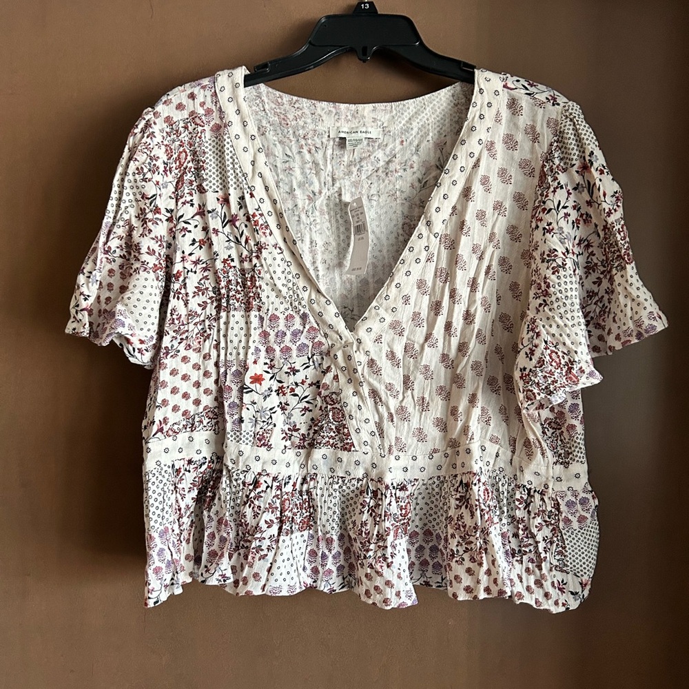 American Eagle Cropped Blouse